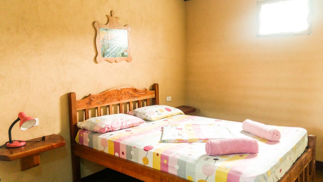 מויוגאלפה Hostel Life Is Good מראה חיצוני תמונה